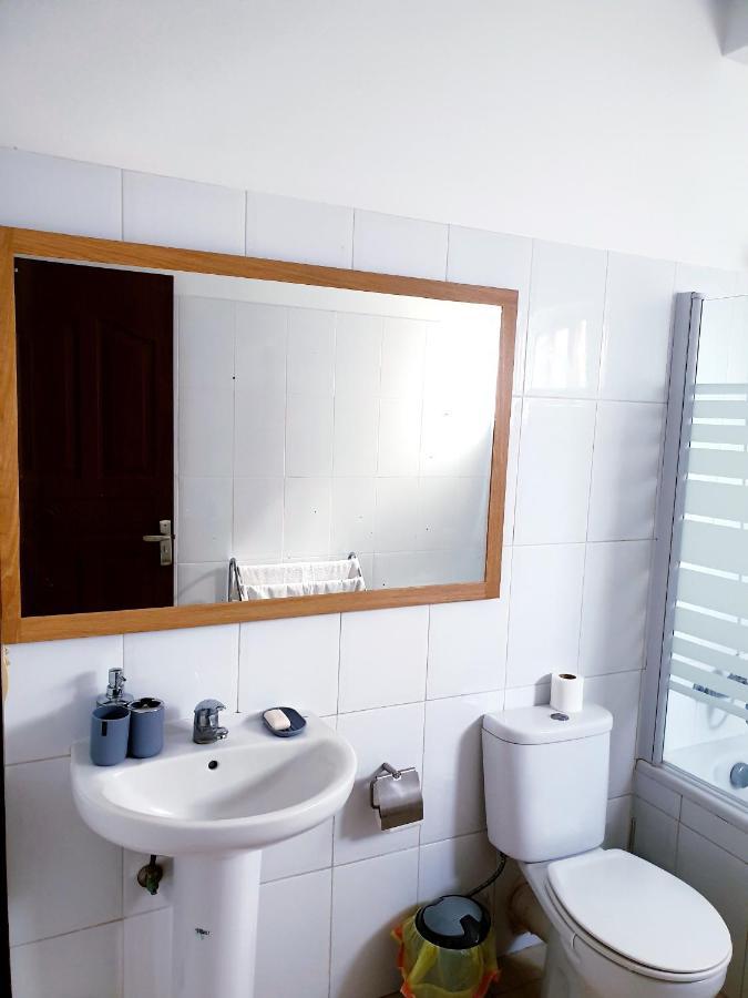 Guest House Mangui Baxu Rooms & Apartment Tarrafal  Exterior foto