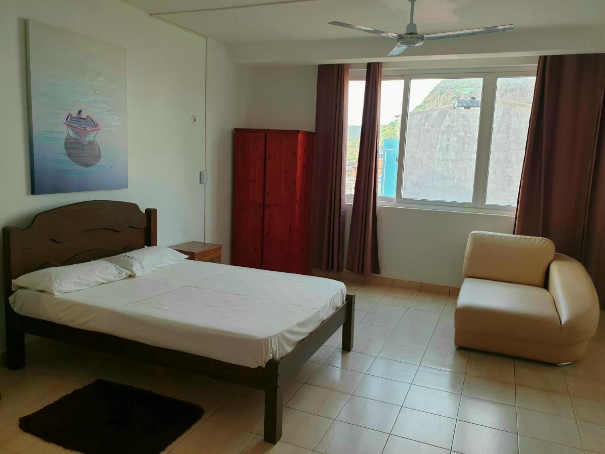 Guest House Mangui Baxu Rooms & Apartment Tarrafal  Exterior foto
